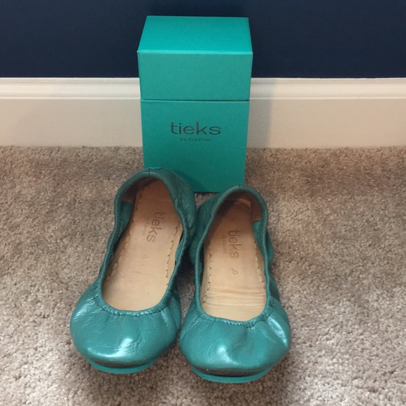 pacific green tieks